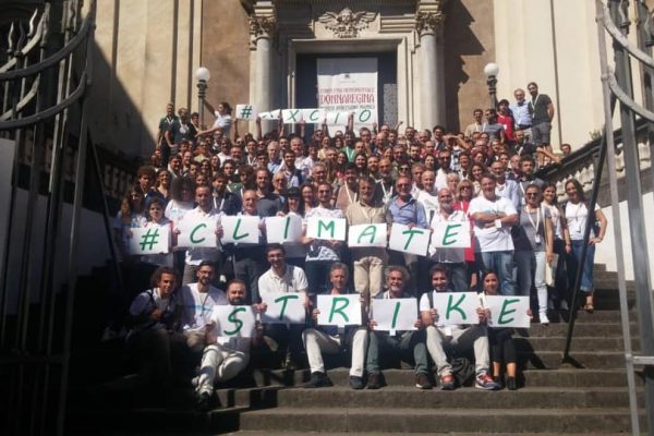 Il flashmob dei partecipanti al CIO di Napoli del 2019